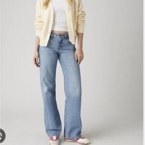 Levi's low loose jeans size 24